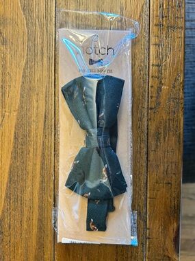 NOTCH Youth Pre tied Bow Tie - Fox Green